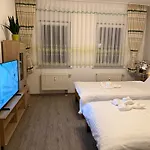 Kaethe-kollwitz-strasse 54, F2 Apartment *